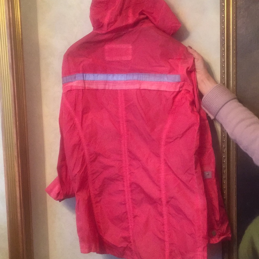 Active Windbreaker Jacket With Reflective Details - image 2